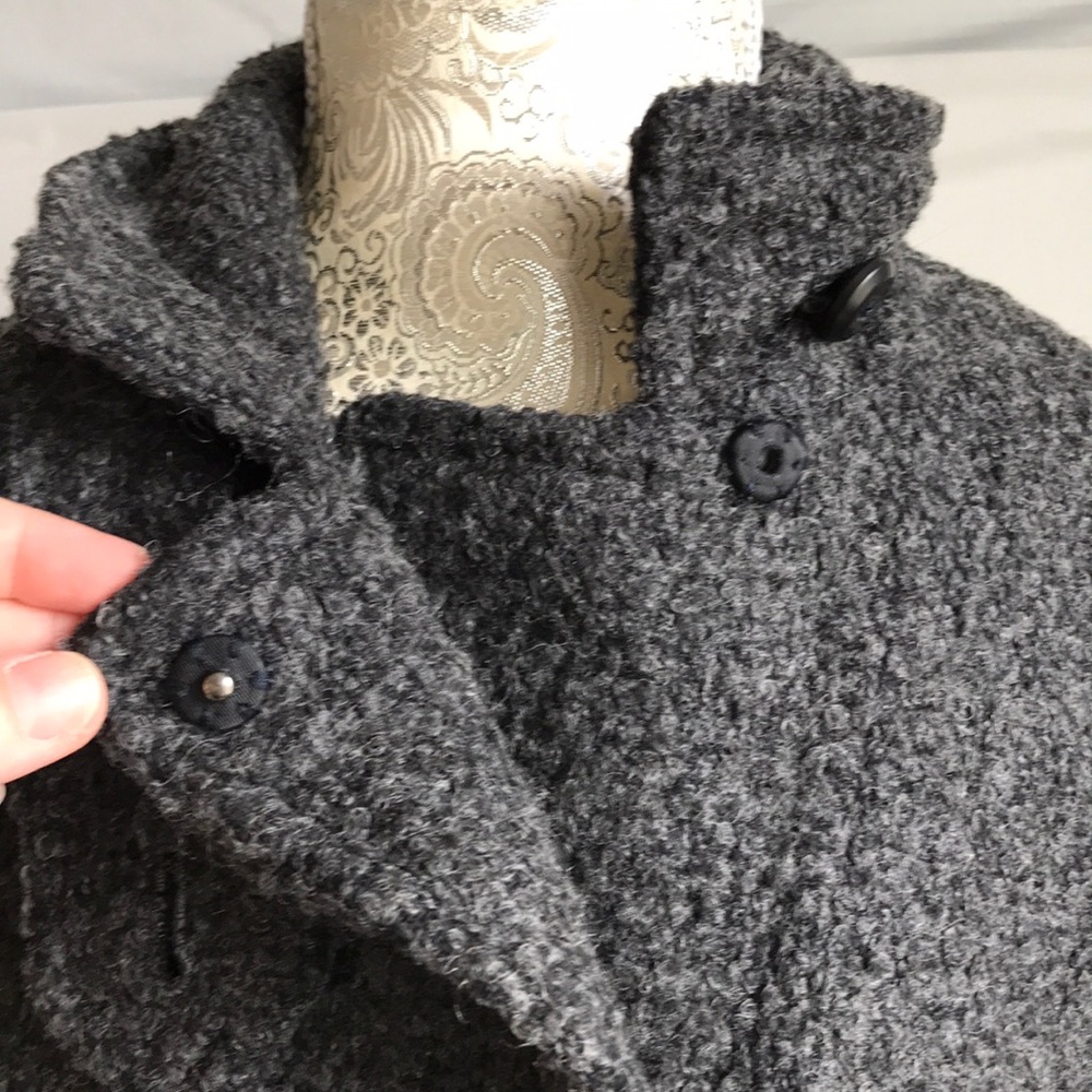 Gap Jacket Size Medium - image 5